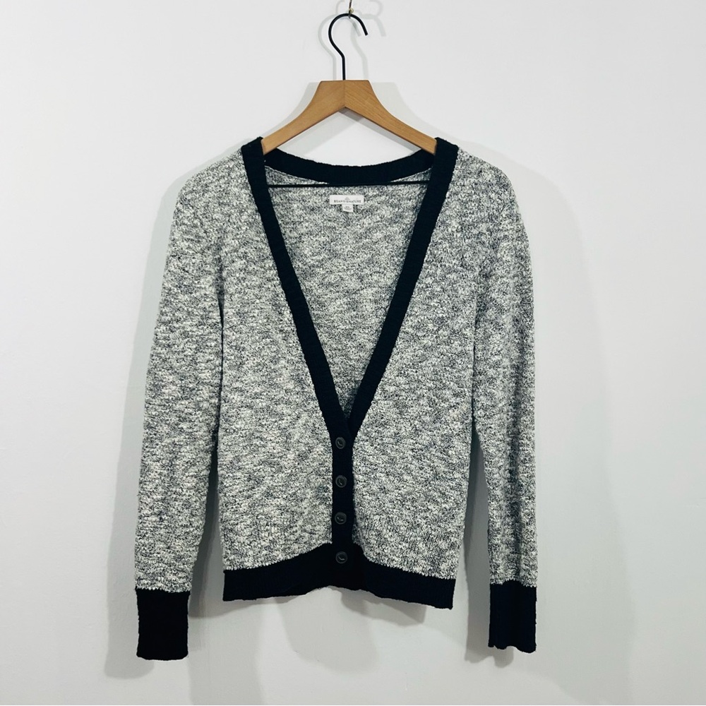 L.L. Bean Signature 4 Button Deep V Neck Cardigan Knit Sweater Long Sleeve Sz XS